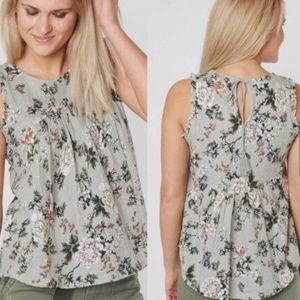 Lucky Brand Floral Tank w Ruffle Trim